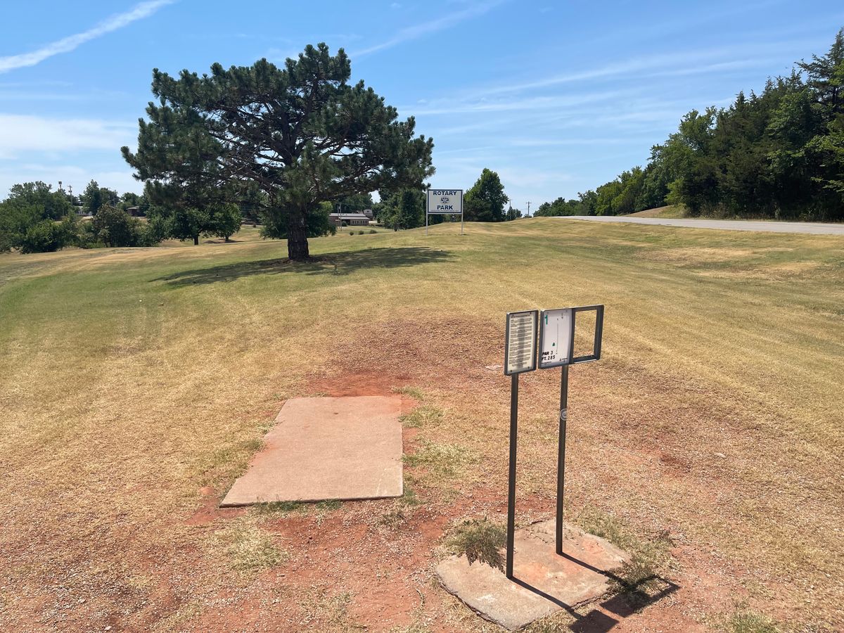 Hole 1 - 285ft Par 3. Watch out for the giant sign!