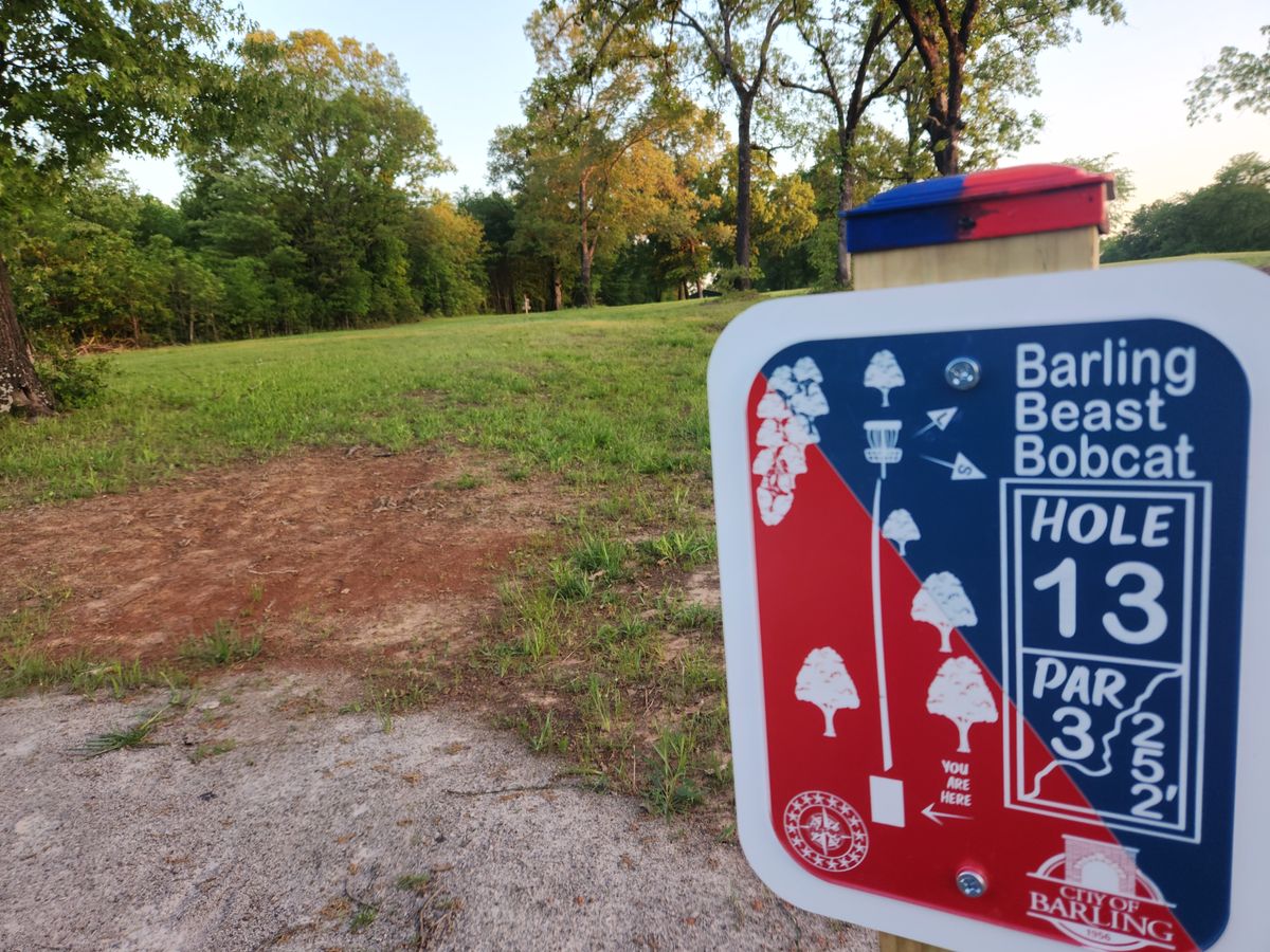 #10 and 13 only have one tee