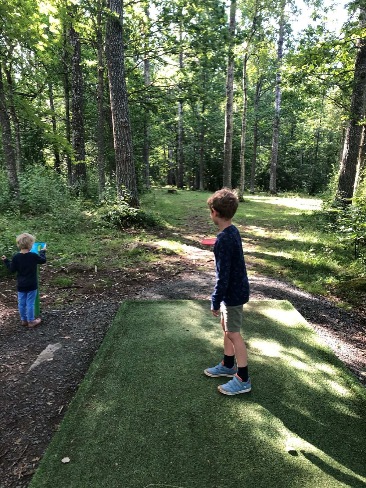 Tee 1
