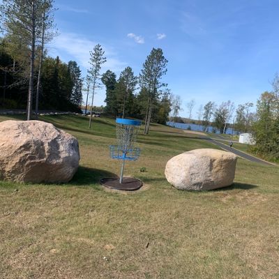 Hole 8 pin looking towards the tee pad.