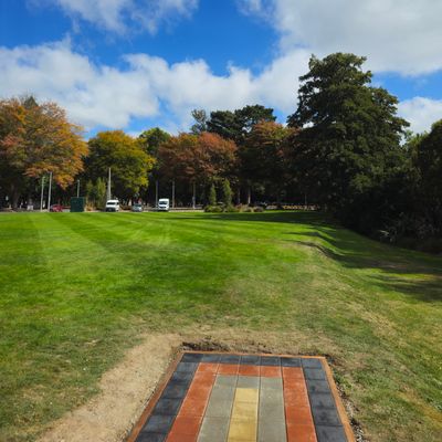 Hole 1 Teepad