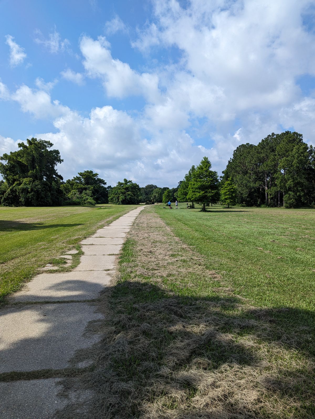 Walk to hole 10