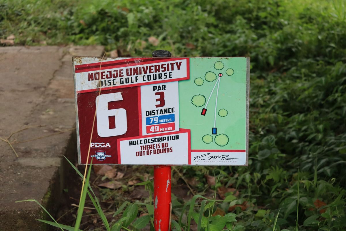 Hole 6 Tee Sign