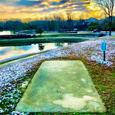 Wintery, scenic island green hole 7