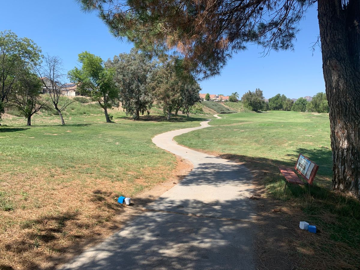 Omega Hole 8 Tee