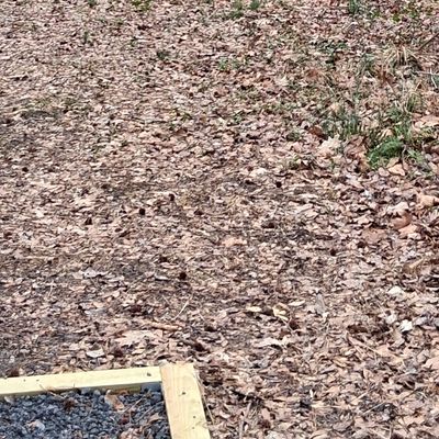 187' left to right throw with basket tucked on the right side of fairway