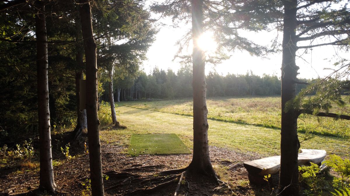 Tee of hole 1.