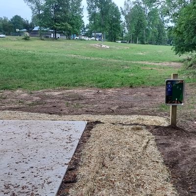 Hole 2 tee