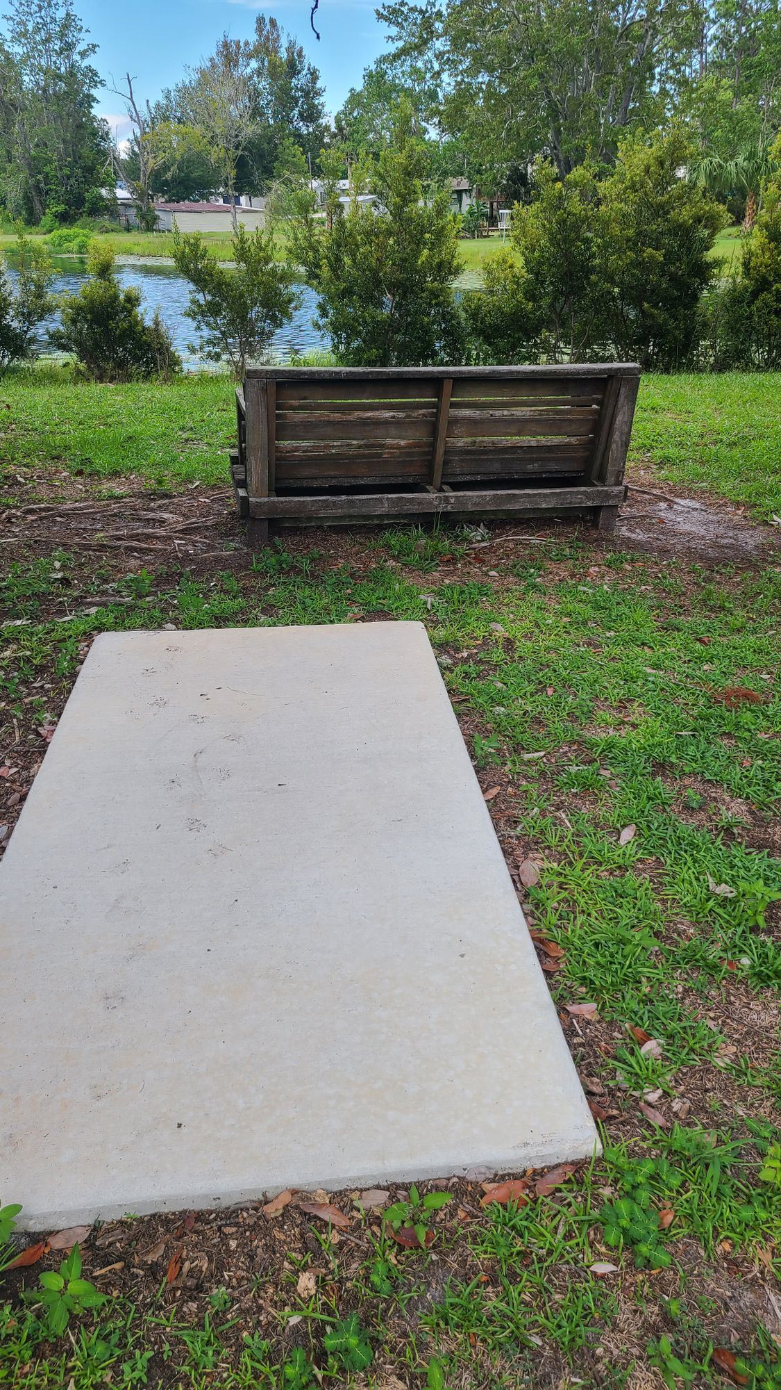 Hole 11 tee pad