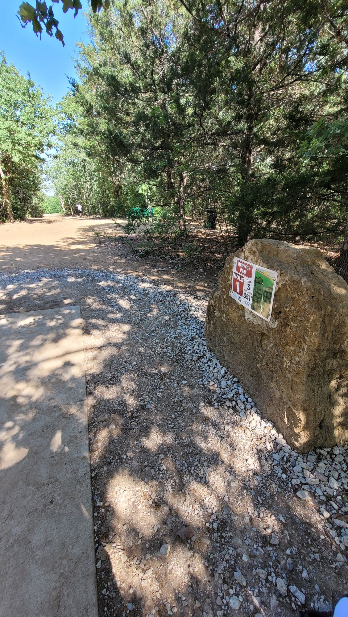 Hole 1 tee