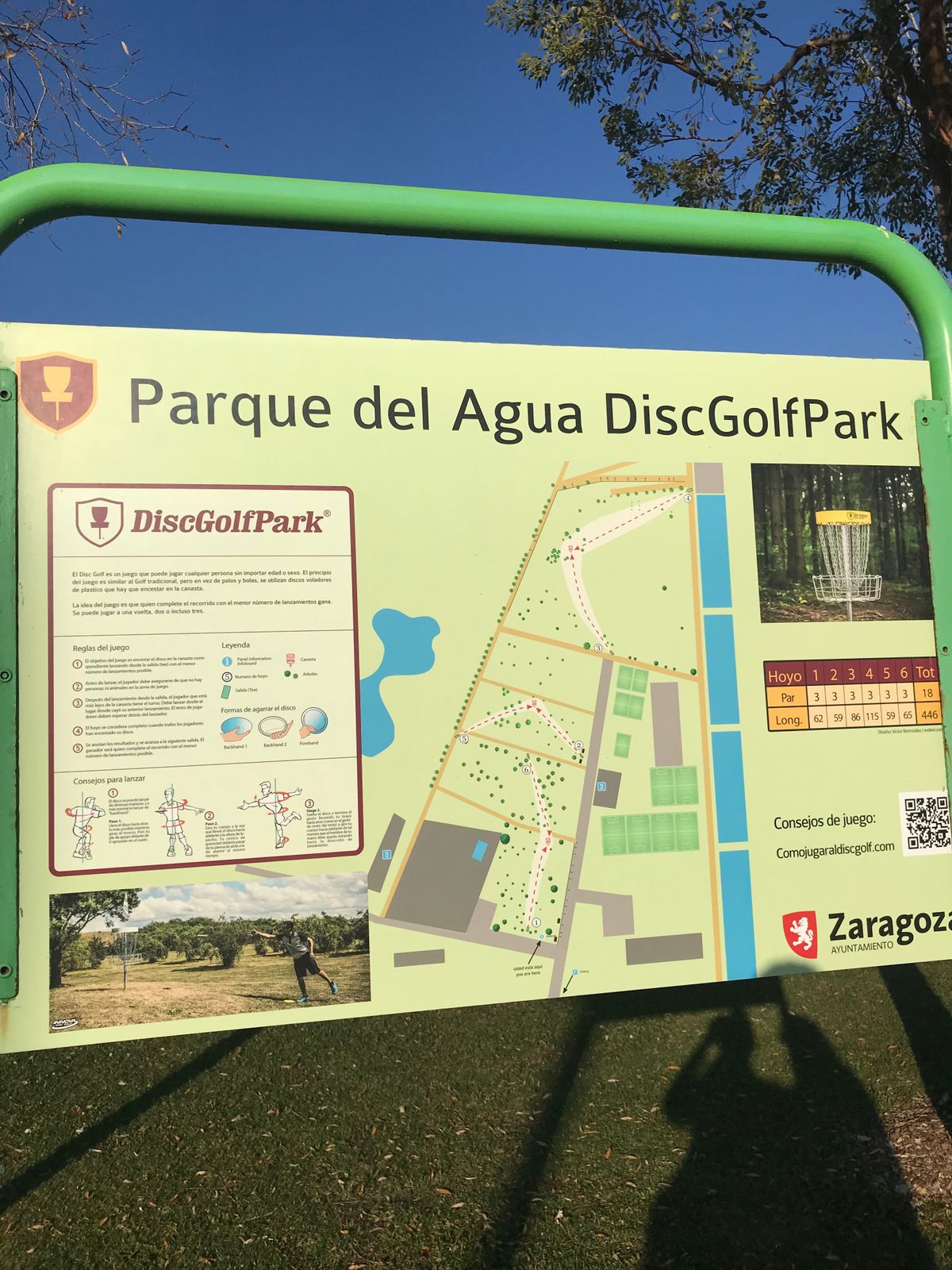 Course map
Decent Singage on each hole
