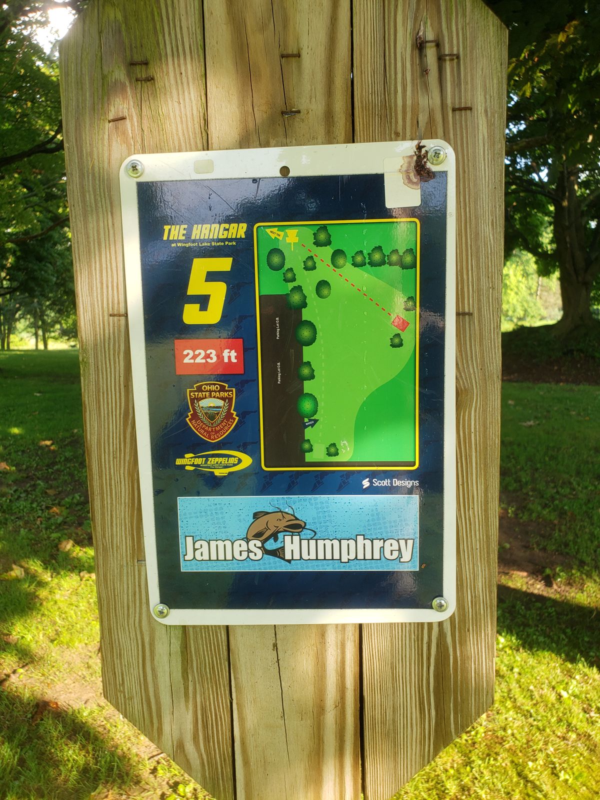 Hole 5 short sign