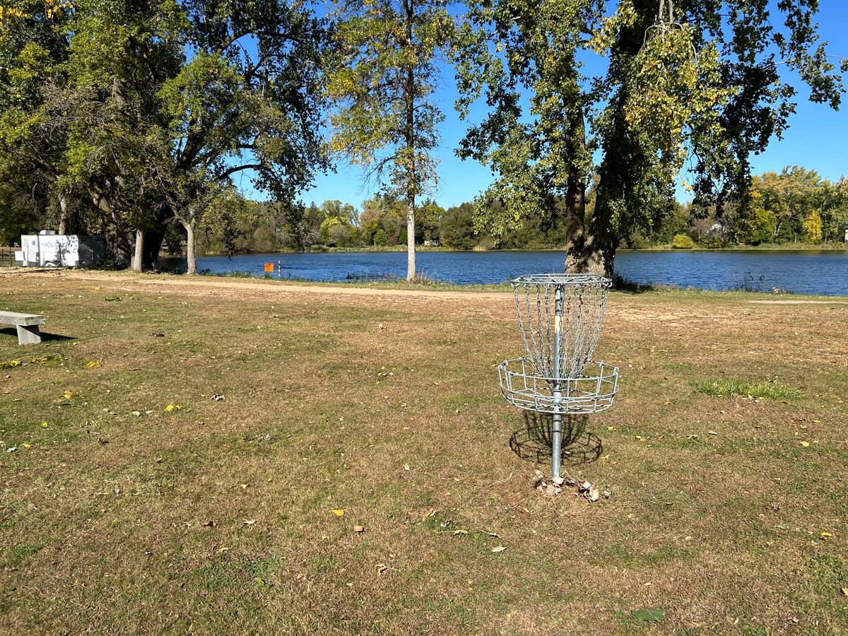 Hole 5s basket by the lake