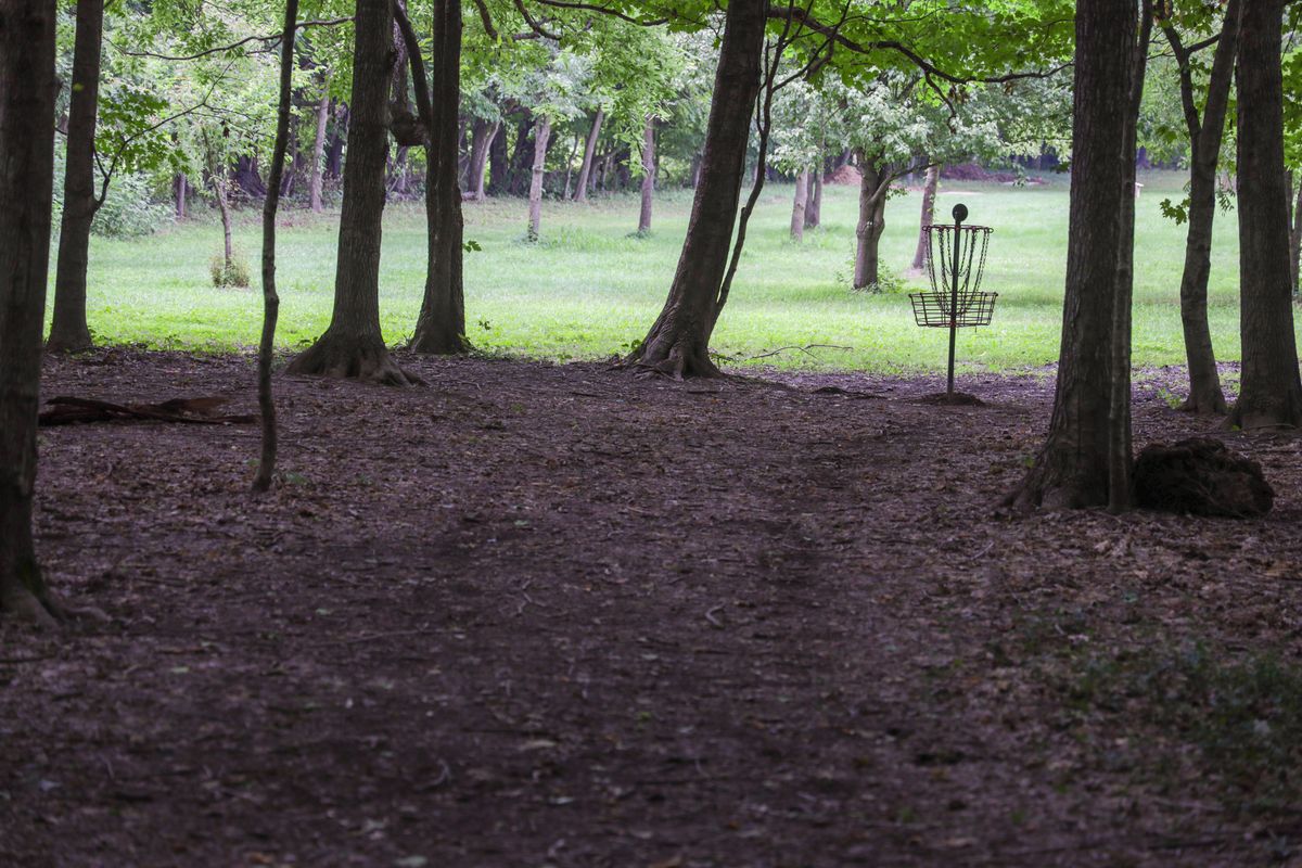 Hole 3 - basket