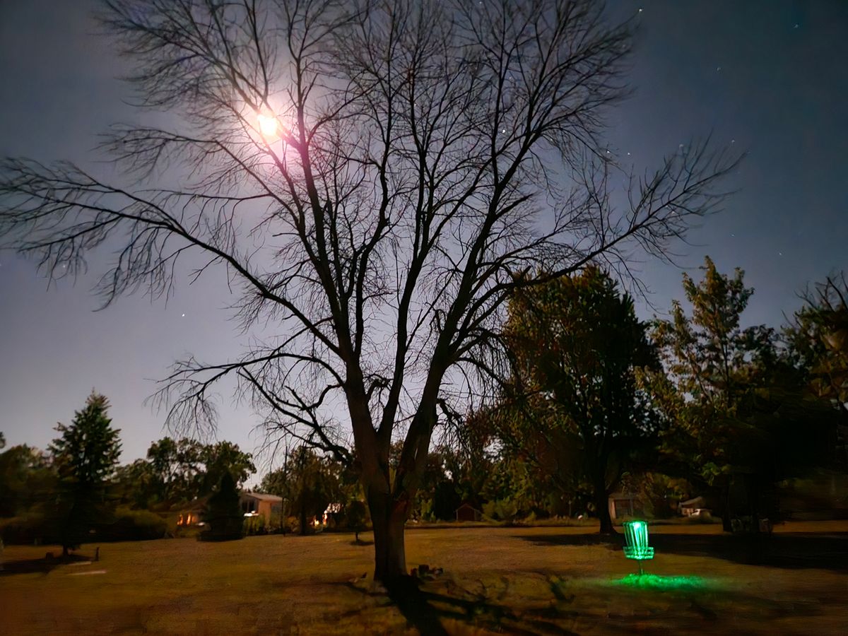 Glow round