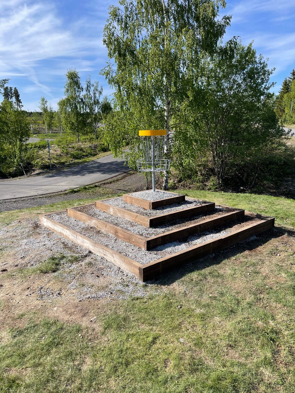 Siste tilskudd er opphøyd kurv på hull 18