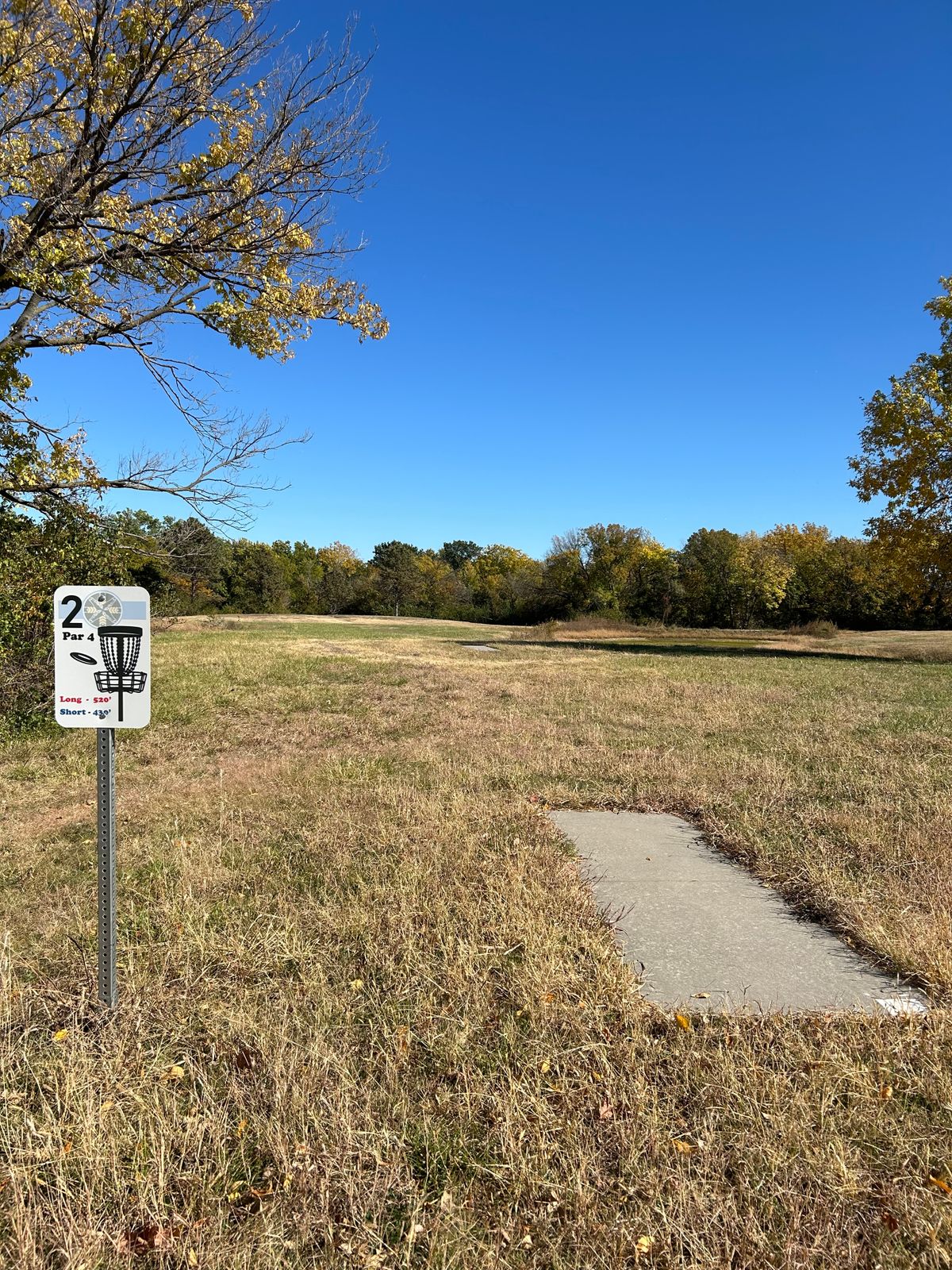 Hole 2 tee