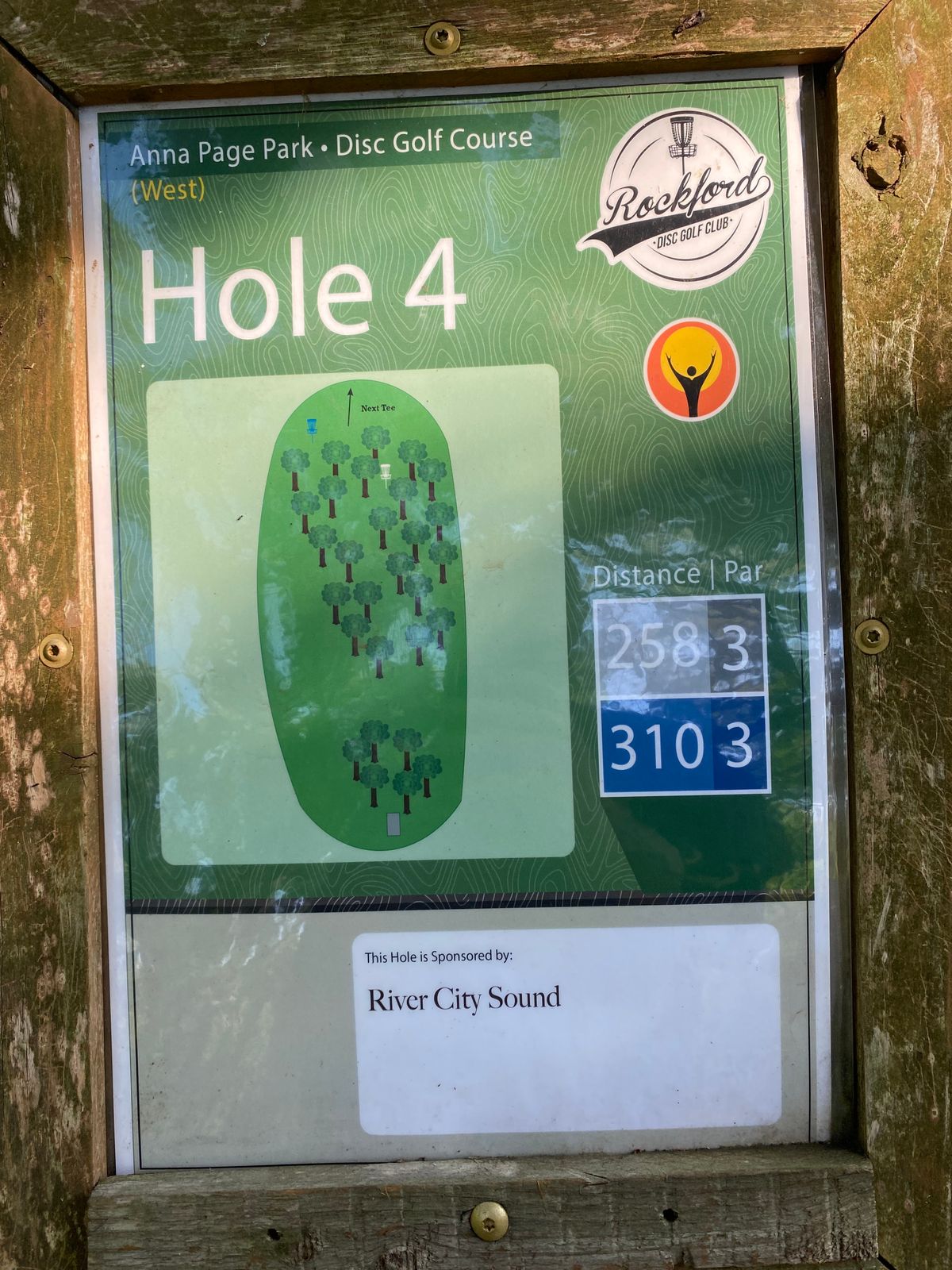 Hole 4 tee sign.