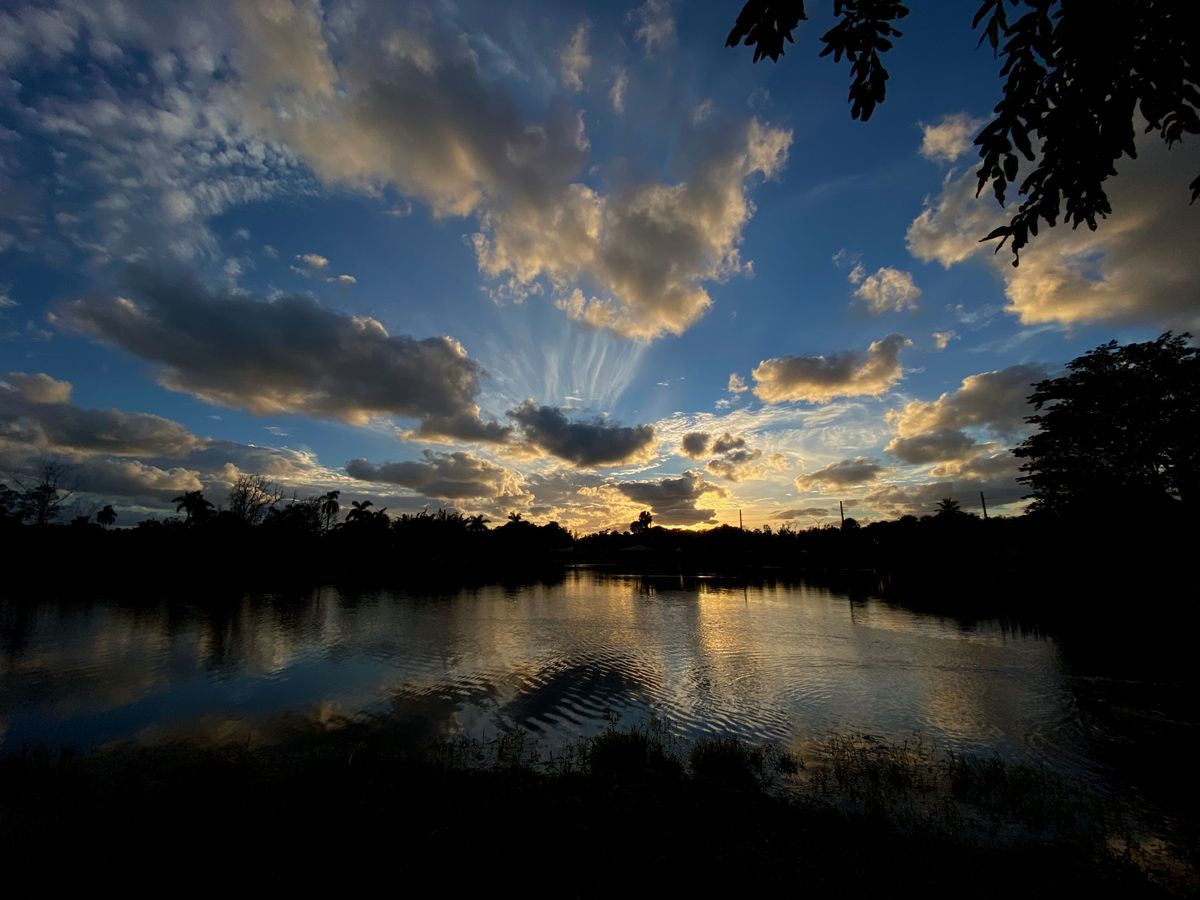 Sunset on Hole 7