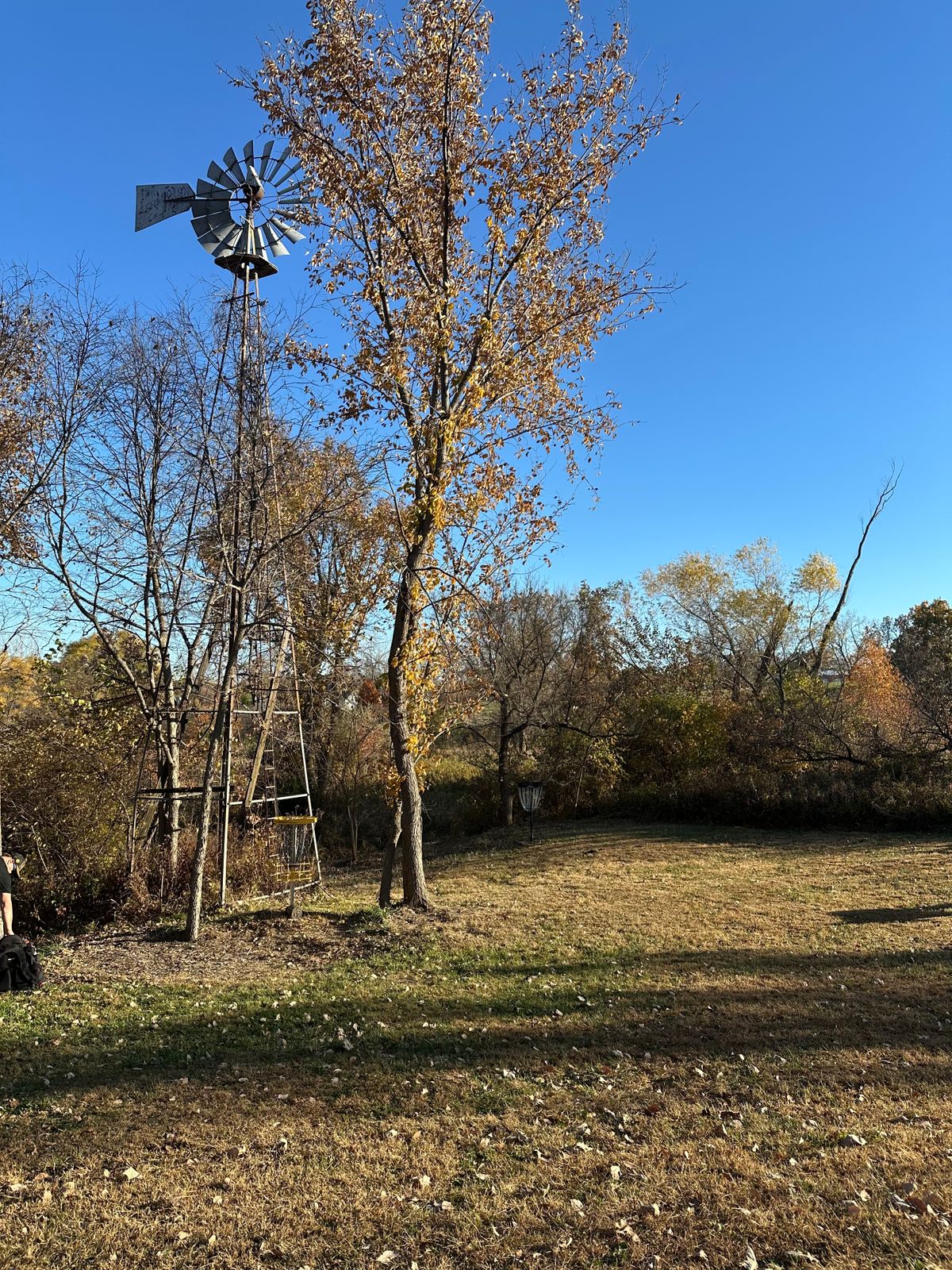 Hole 5. Two pins. One under the windmill. The second just past it to the left.