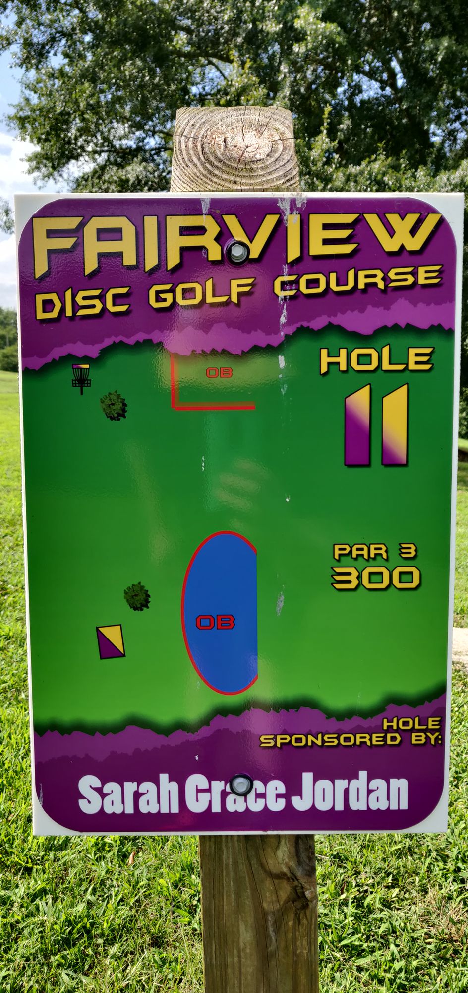 Hole 11 TeeSign