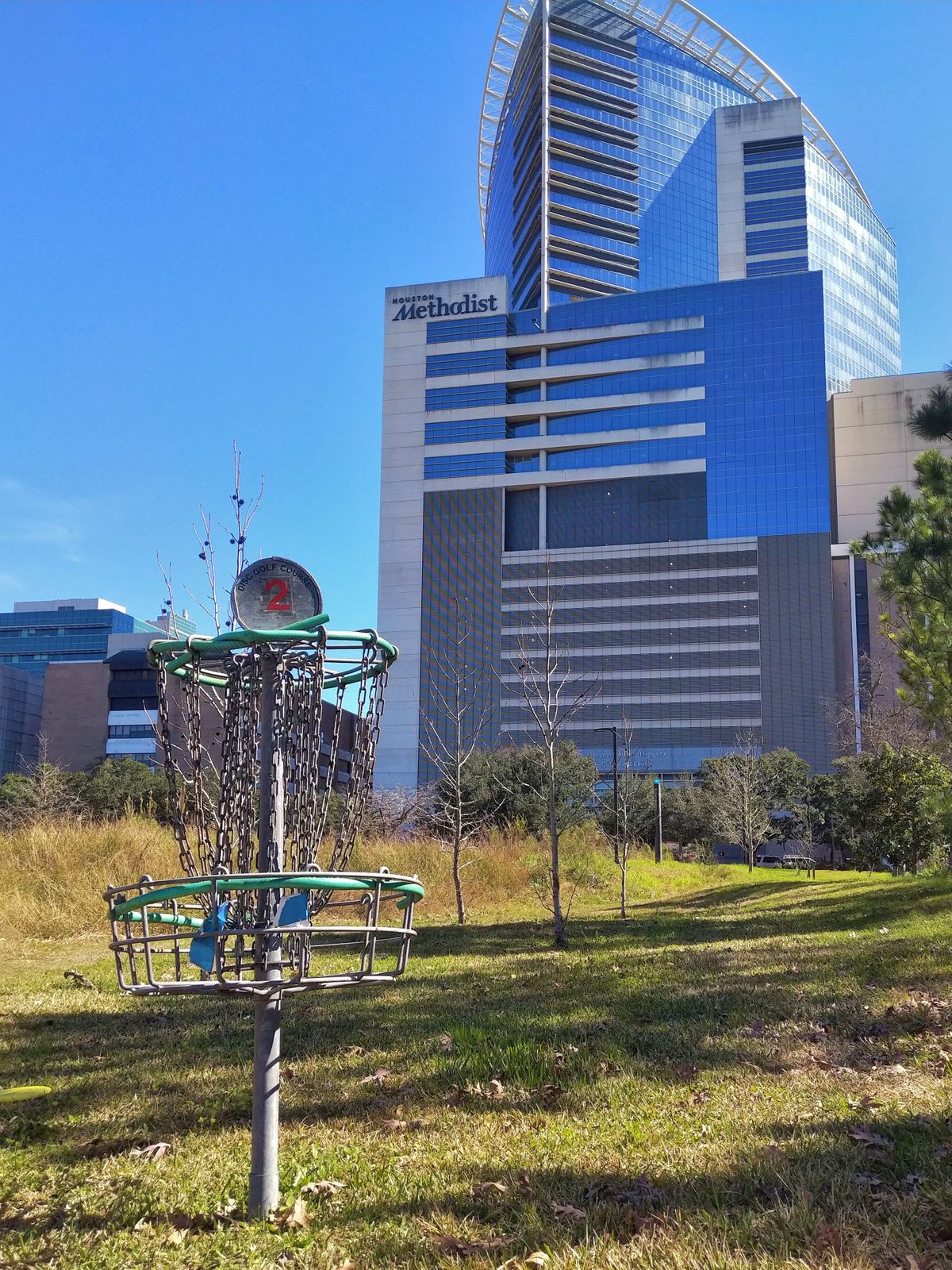 Hole 2 basket