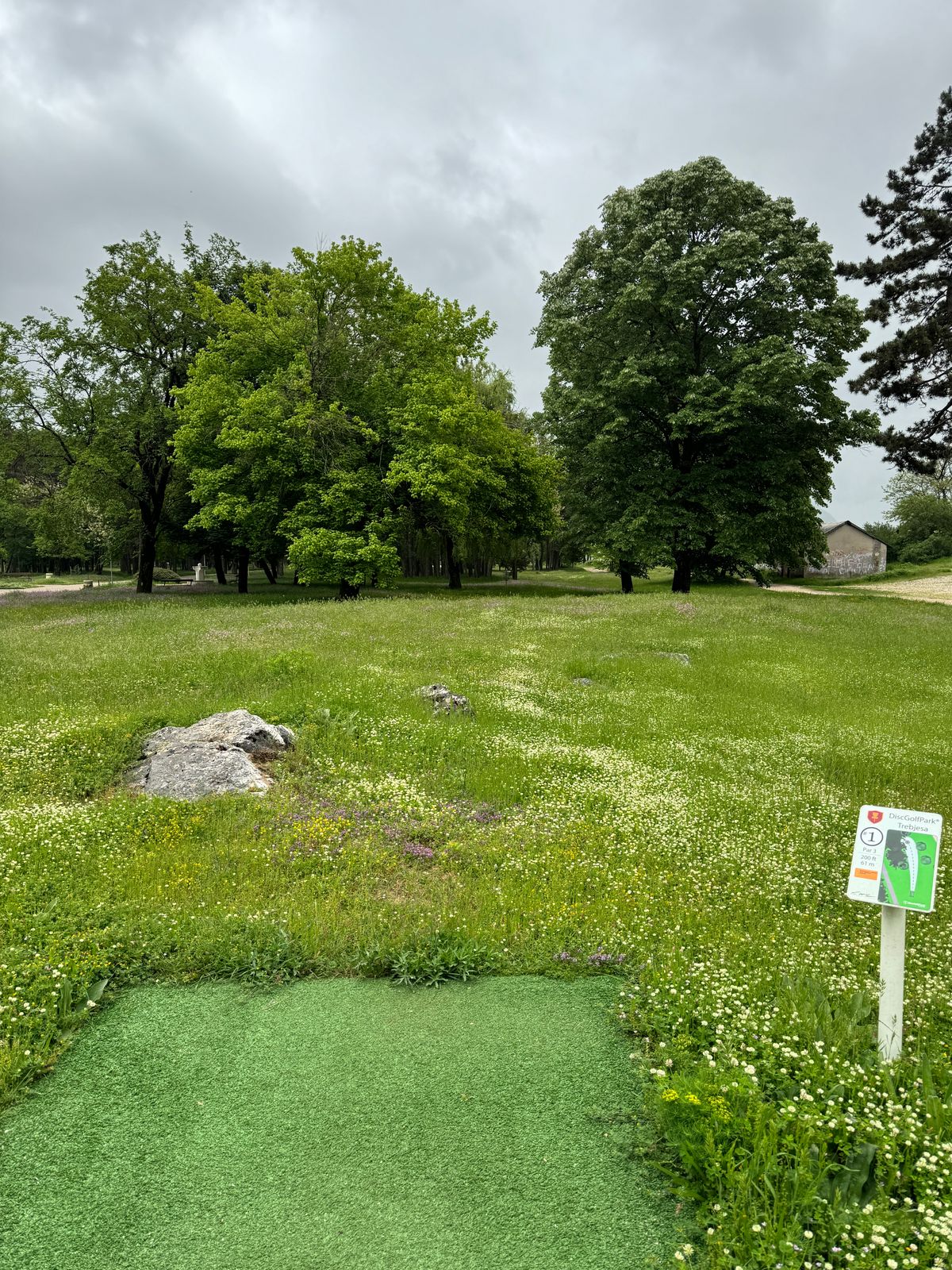 Tee box for Hole 1