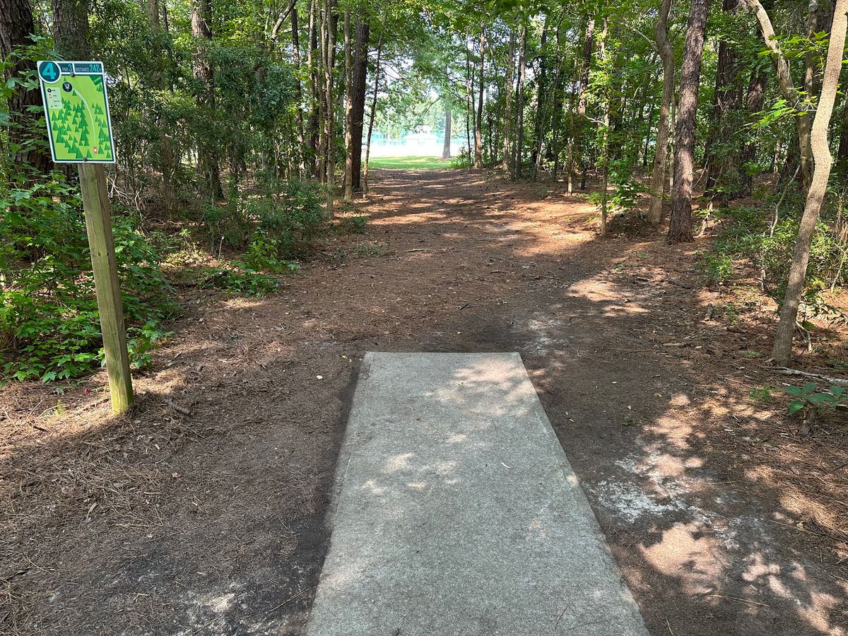 Hole 4 Tee