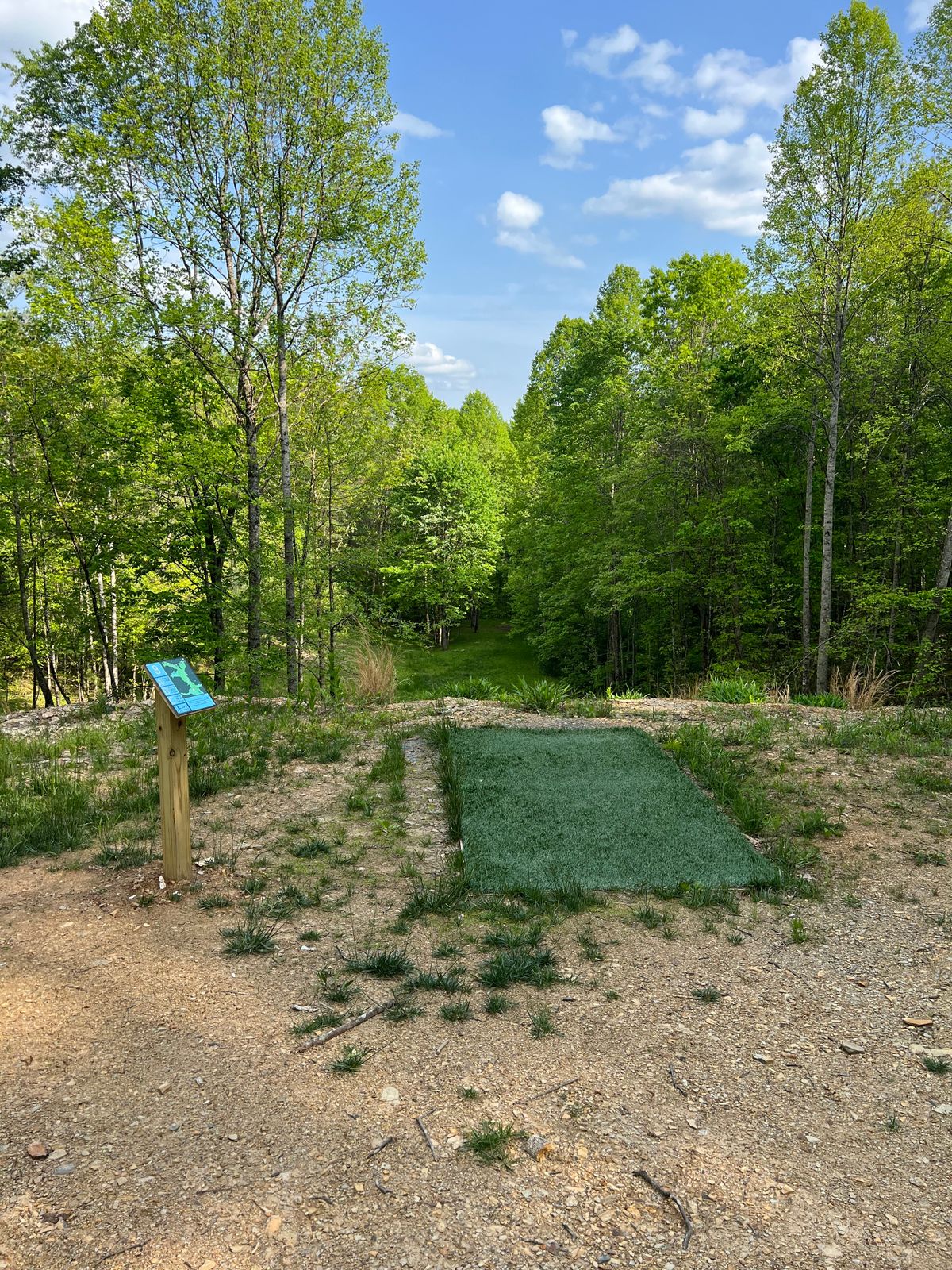 Hole 8 White Tee