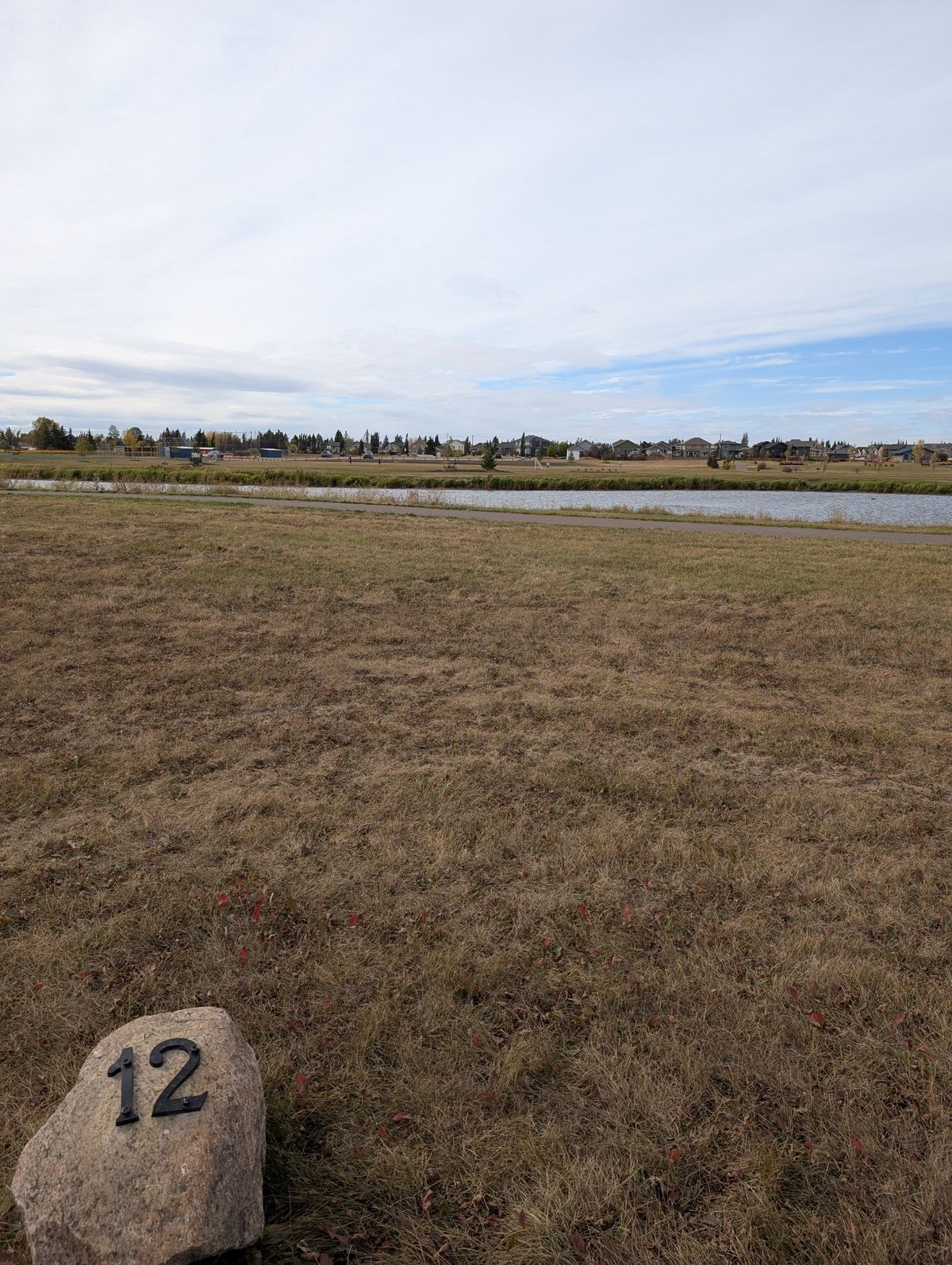 Hole 12. Yep, that's it across the water.