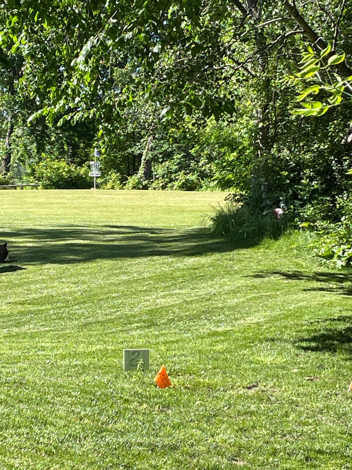 Hole 2 wide open but low ceiling