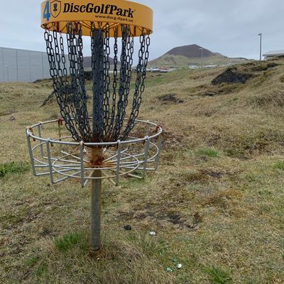 Hole 4