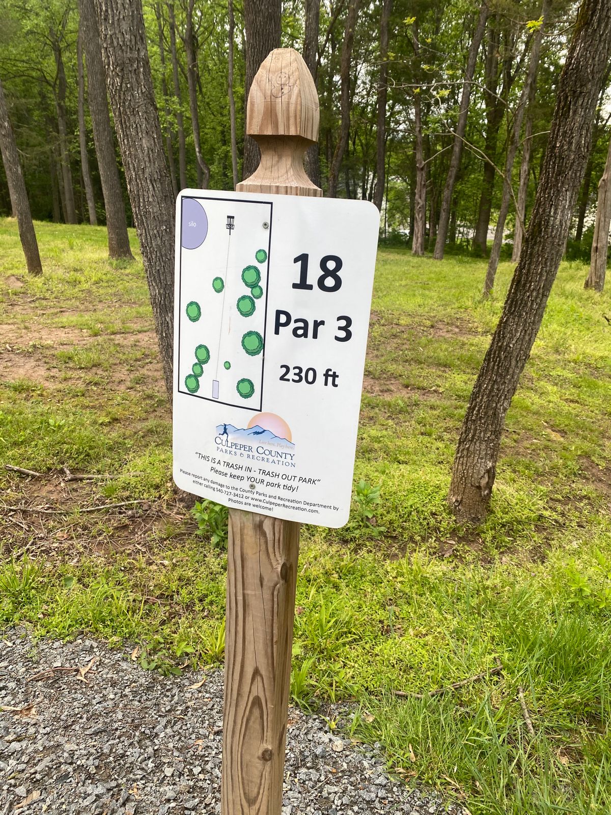 Hole 18 tee sign