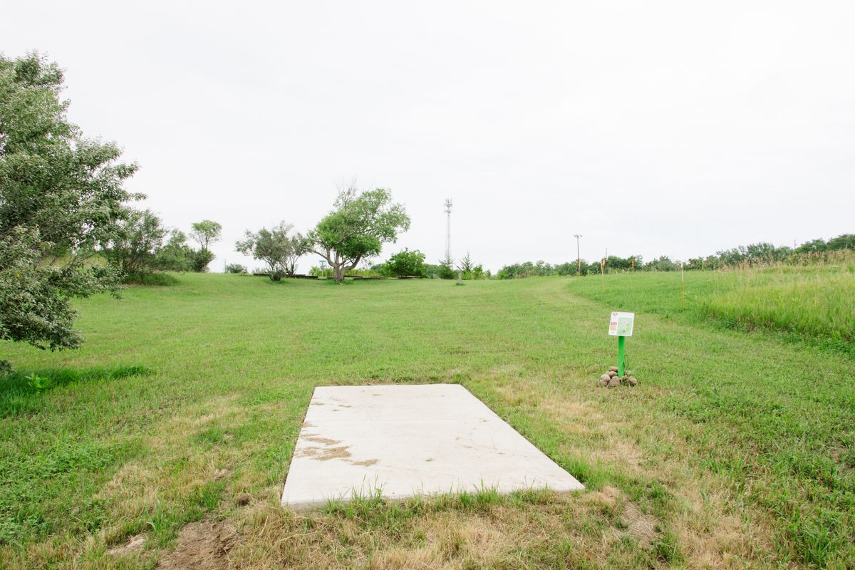 Hole 7 short tee