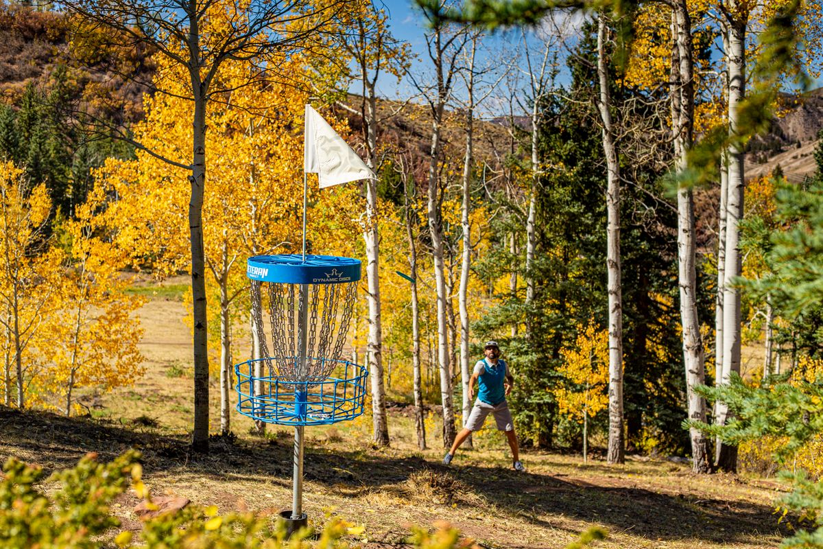 Hole 2 green B position

📸: Kevin Banker || Banker Cinefoto || September 2020