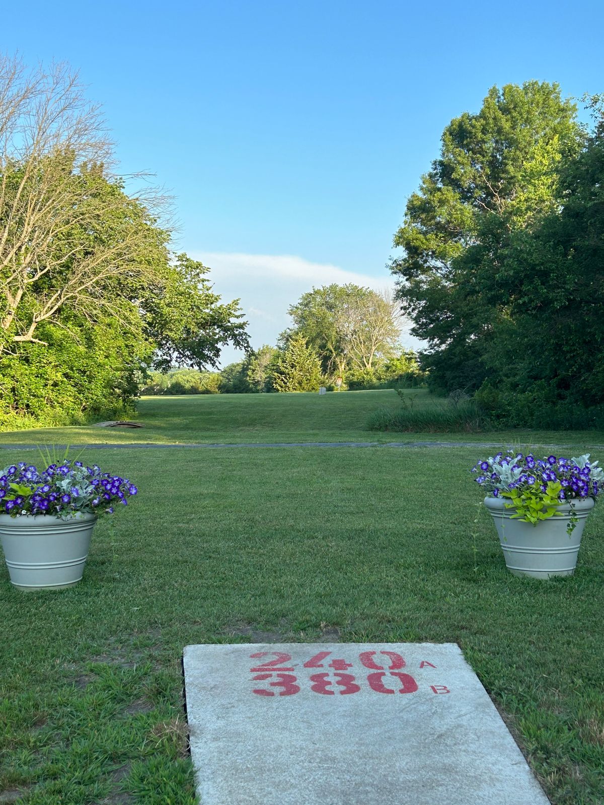 Hole #1 tee pad to B basket