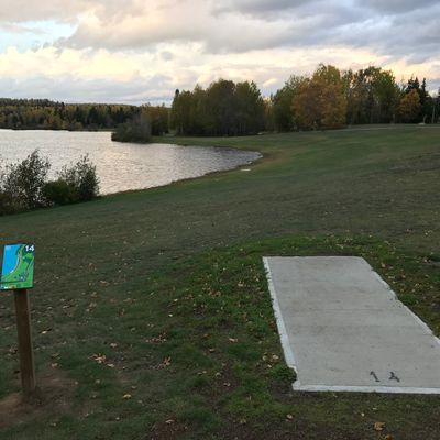 Long hole 14 along Boulevard Lake