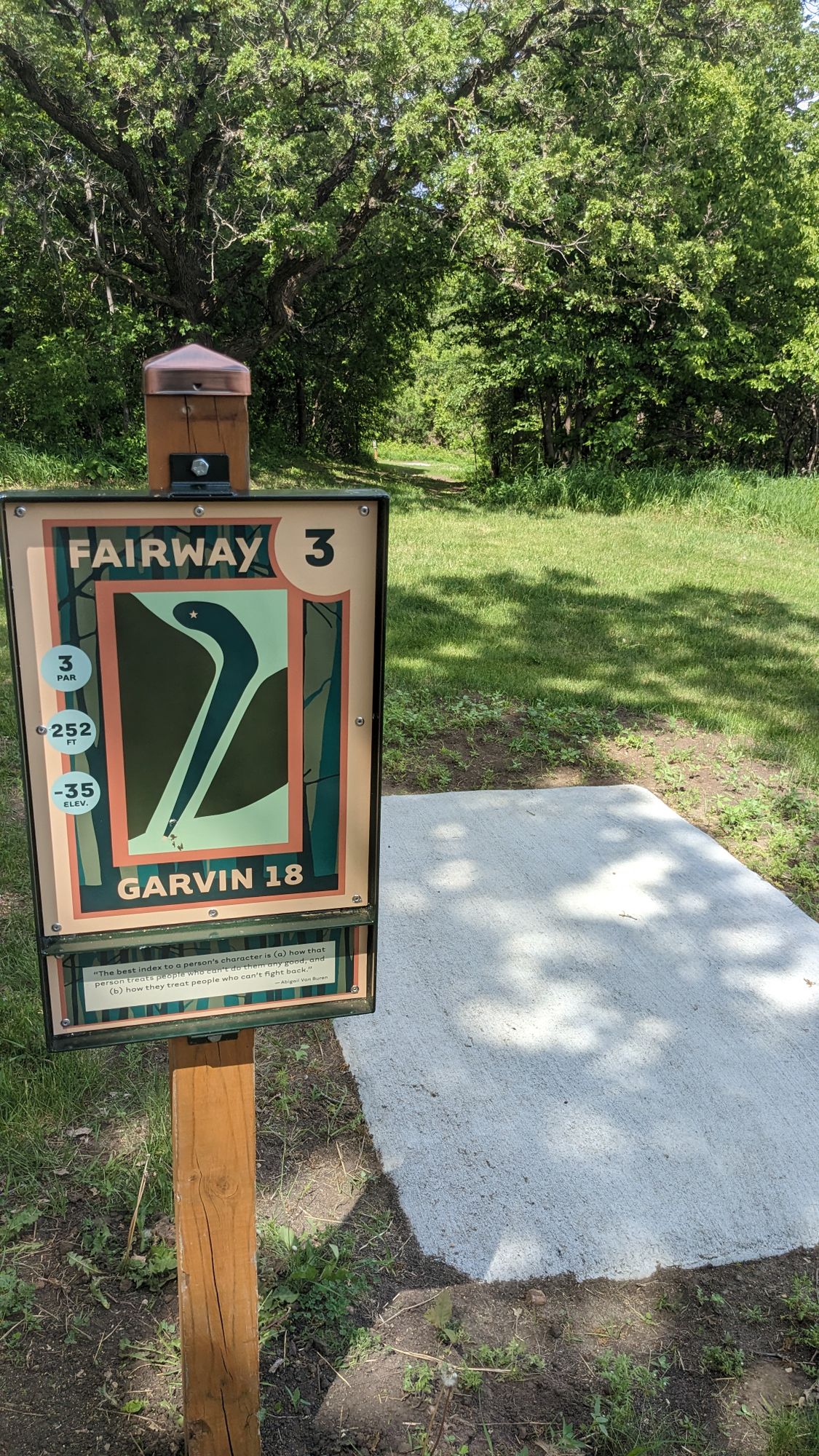 Tee 3