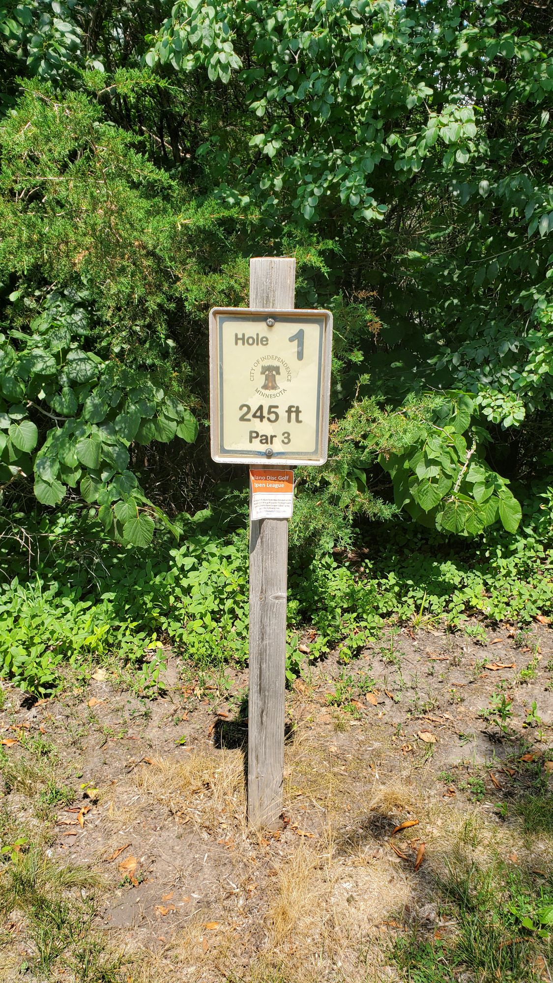 Hole 1 signage