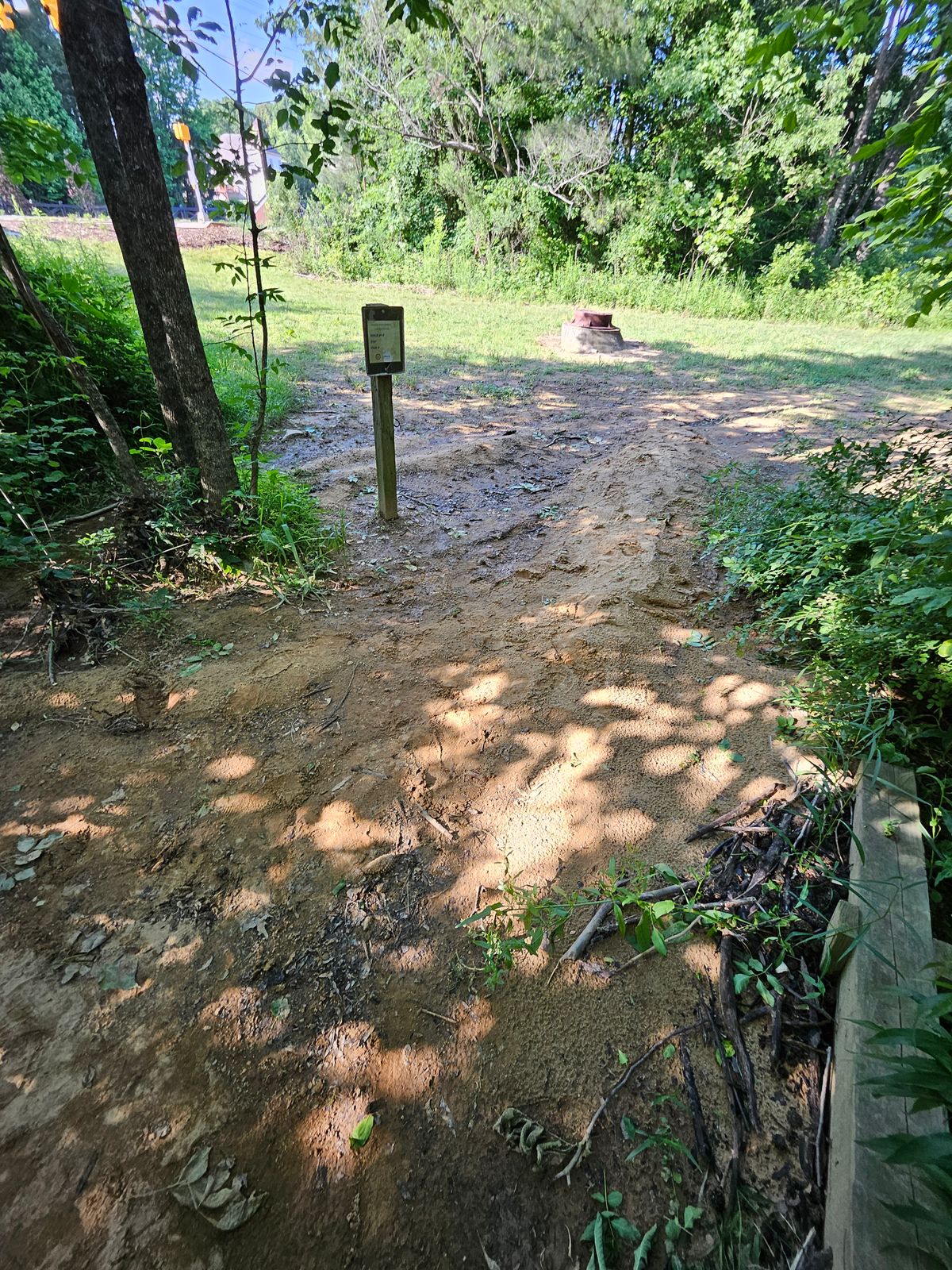 Hole 18 (no tee box)