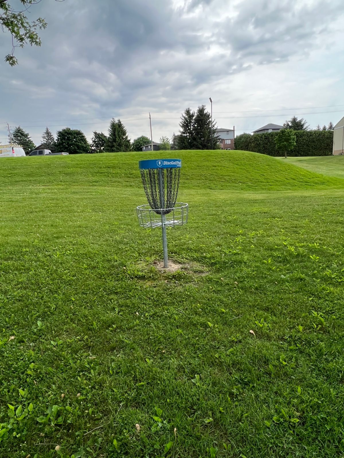 Hole 2 basket