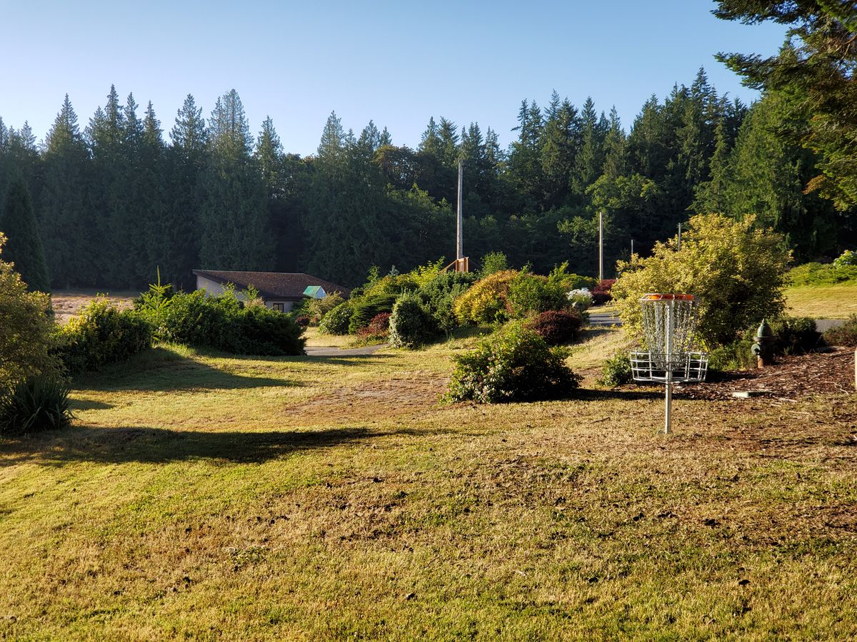 Free pitch & putt course