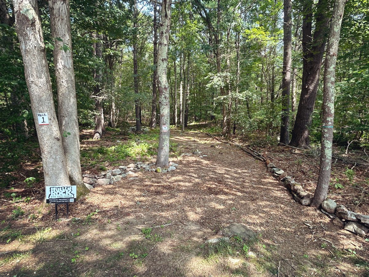 Entrance / hole 1