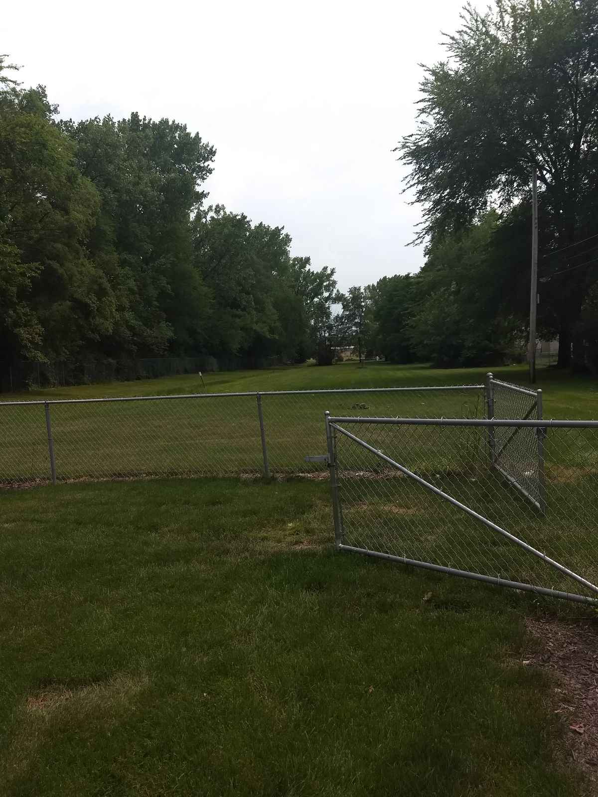 Gate used between the parking lot and back 4 holes.