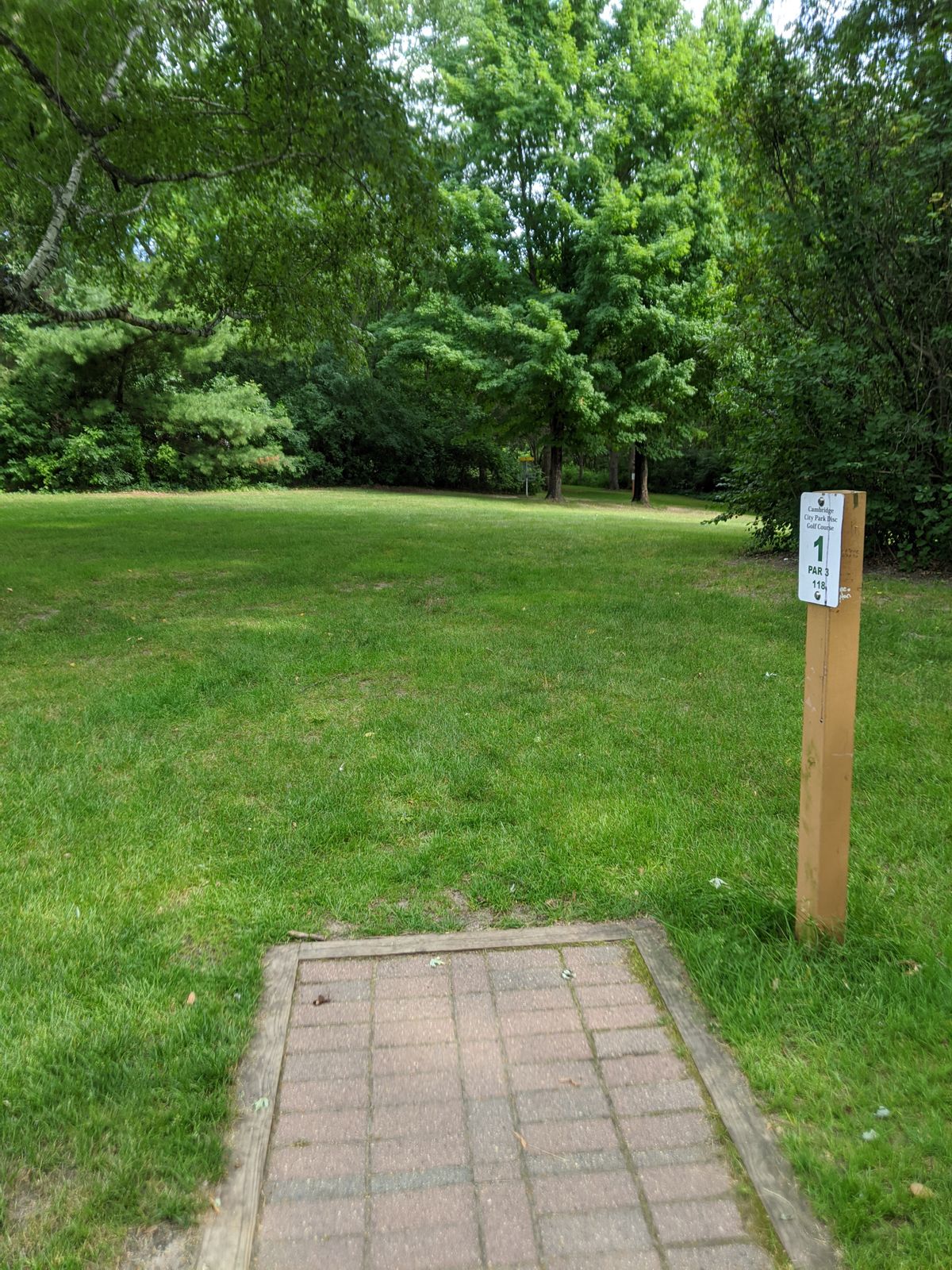 Hole 1 tee