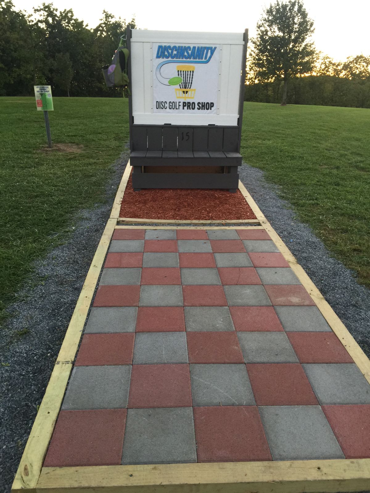 Discinsanity sponsored teepads..New back to back teepads on Holes 11 & 15