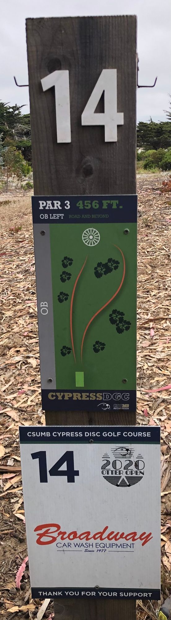 Hole 14's tee sign.