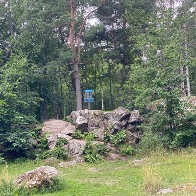 Hole 18, don't go to far!! Pic taken behind basket