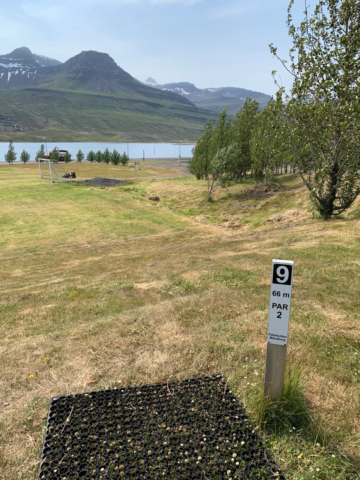 Hole 9