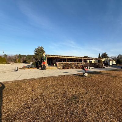 18s green. Gift shop/Patio area